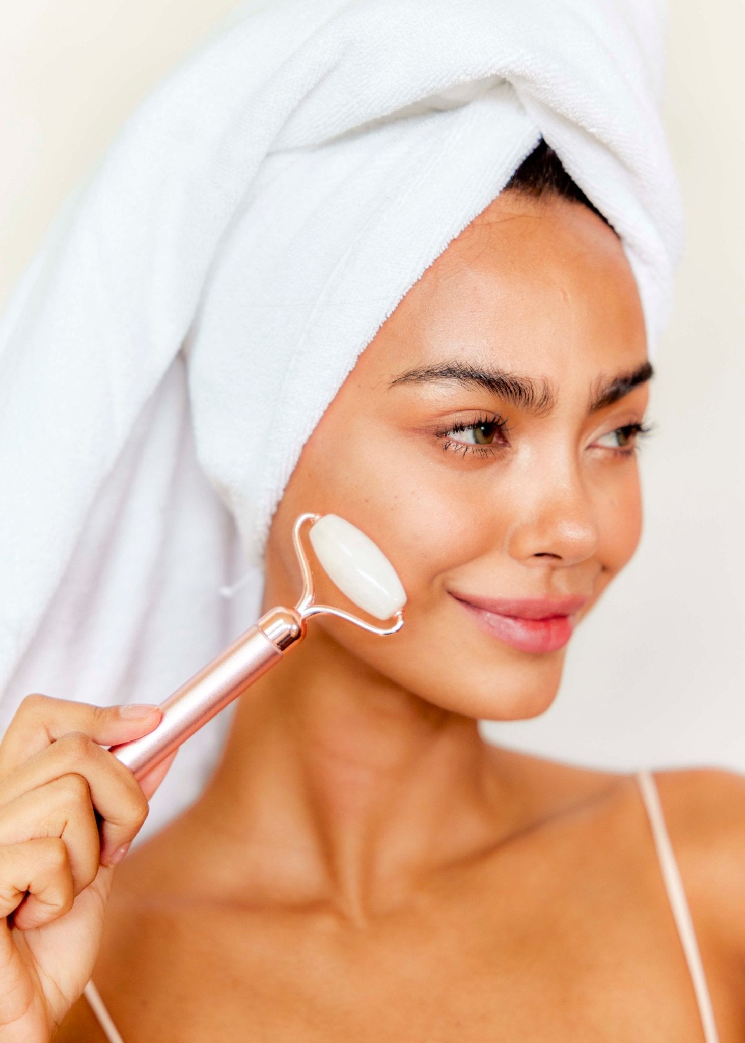 Panya Golden Moringa Limited: vegan, rejuvenating Thai moringa oil serum with three times richer concentration of 24k gold.