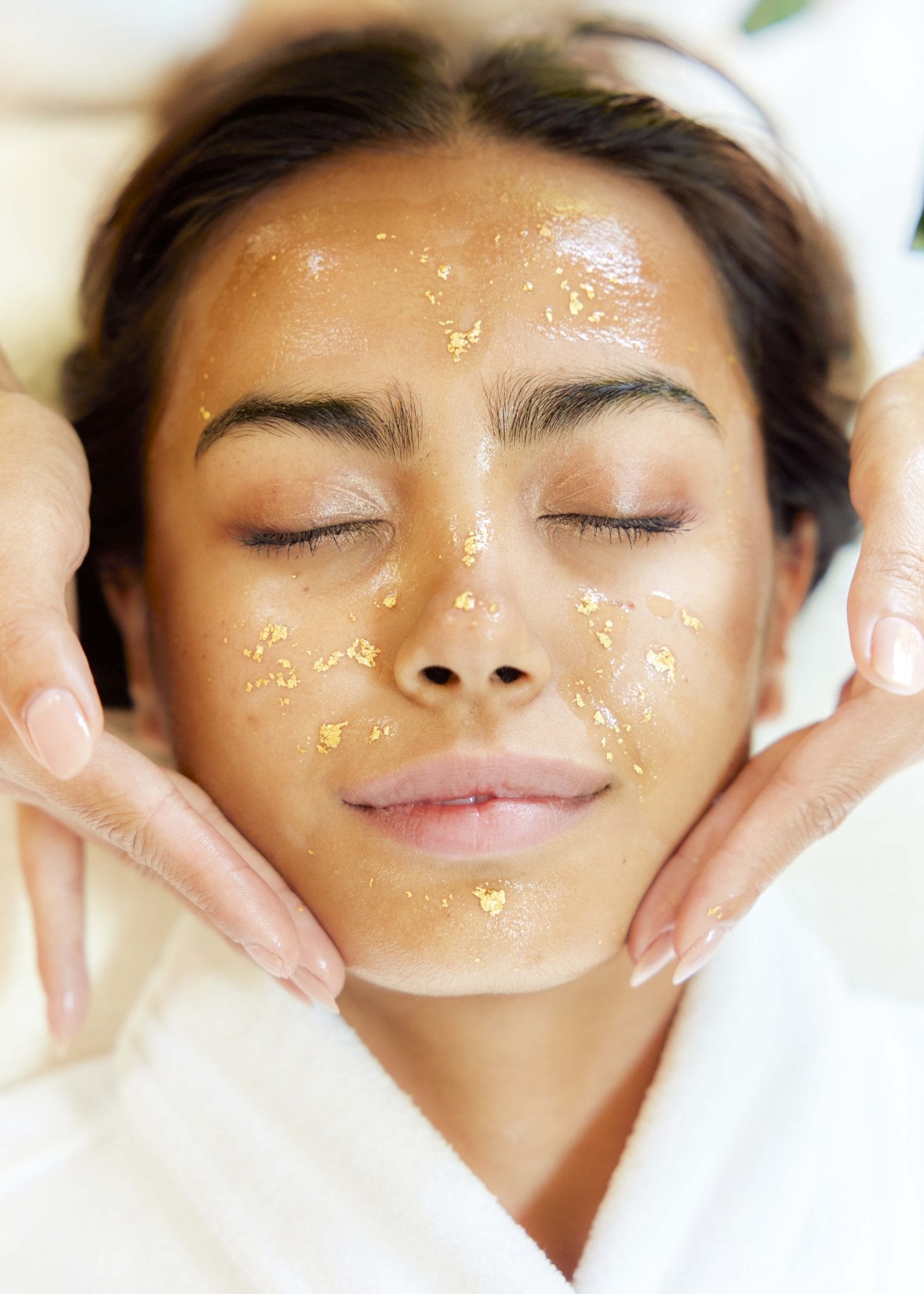Panya Supreme Golden Moringa Oil: organic, concentrated rejuvenation with 24k gold, Thai moringa & other premium essential oils.