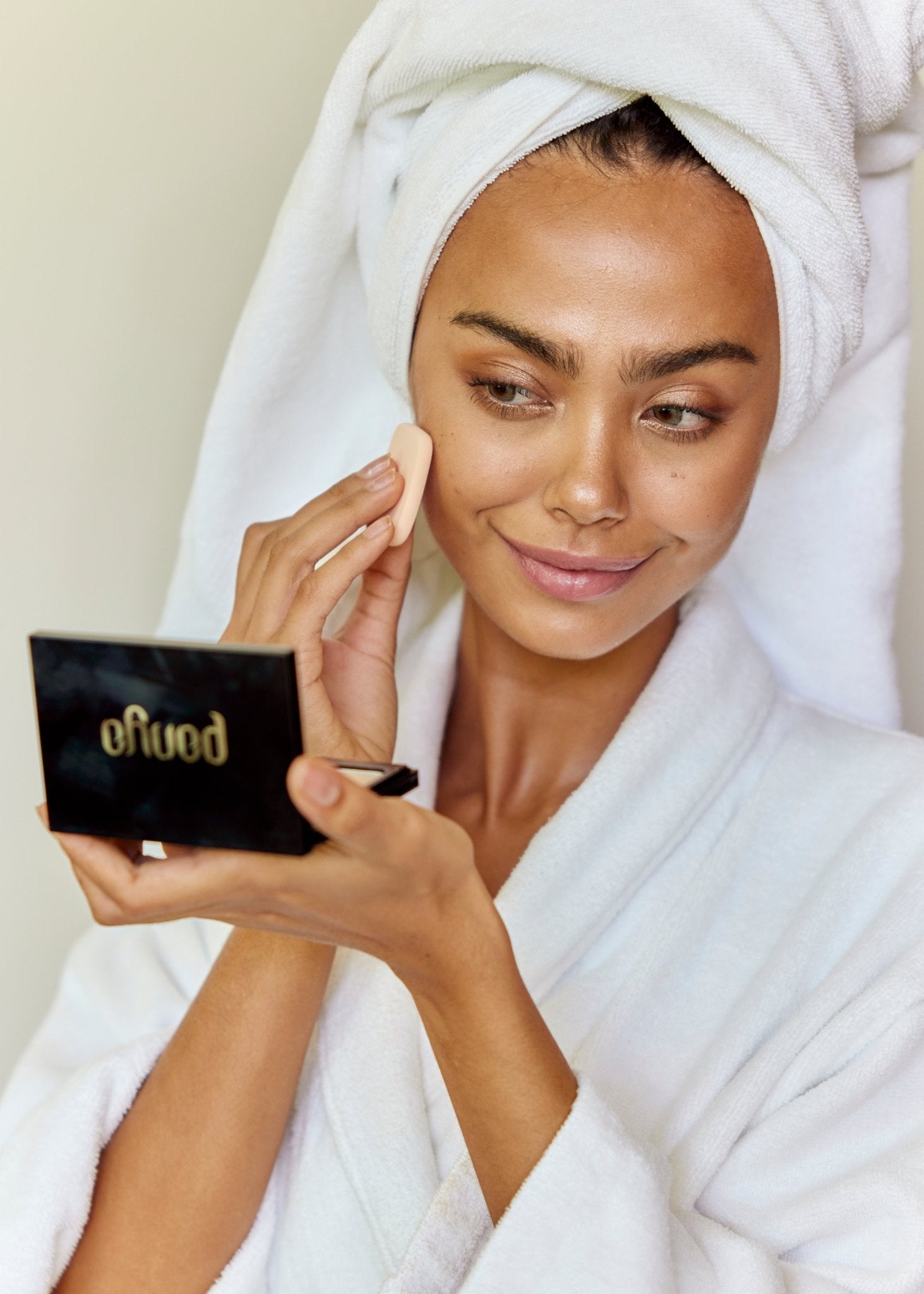 Panya Powder Foundation: Thai moringa oil and 24k gold infused, long lasting and high coverage with pore-blurring technology. 