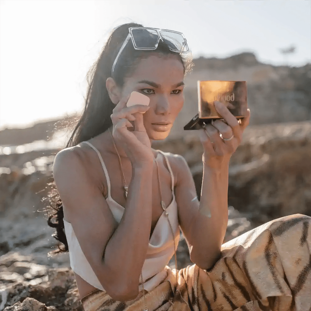 Panya Powder Foundation: Thai moringa oil and 24k gold infused, long lasting and high coverage with pore-blurring technology. 