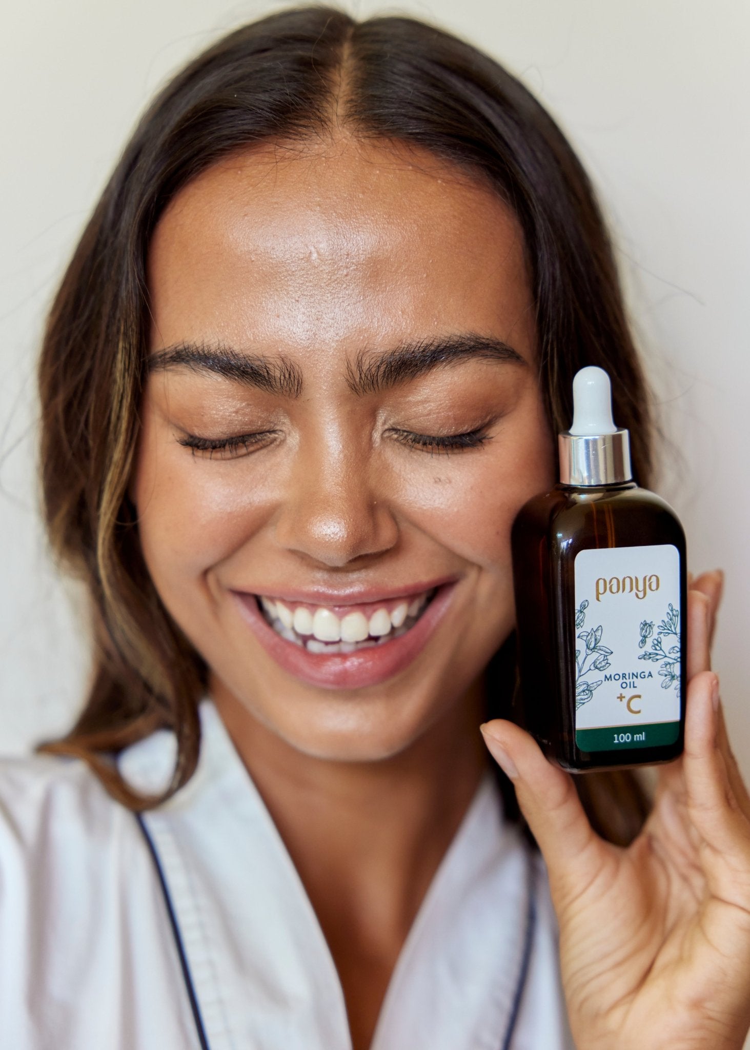 Panya 100% Moringa Oil + Vitamin C: vegan, anti-aging Thai moringa oil with brightening, reparative, antioxidant infusion.