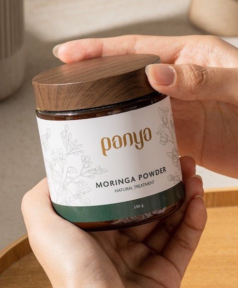 Panya Moringa Powder Supplement: vegan, 100% finely ground leaves for immune system boosting, anti-inflammatory properties and abundant antioxidants.